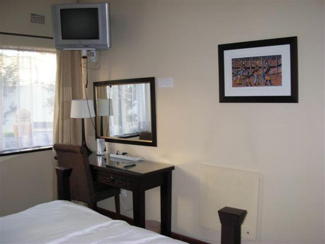 Liongate Bed And Breakfast Edenvale Δωμάτιο φωτογραφία