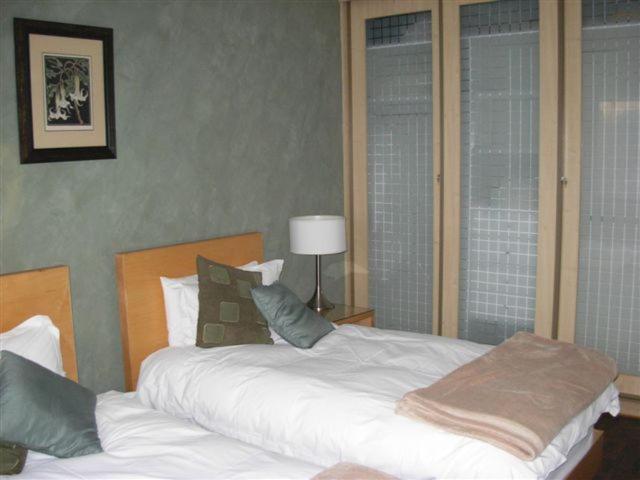 Liongate Bed And Breakfast Edenvale Δωμάτιο φωτογραφία